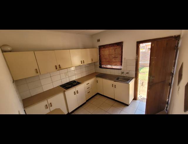 2 BEDROOM HOUSE TO LET IN NORTHDALE